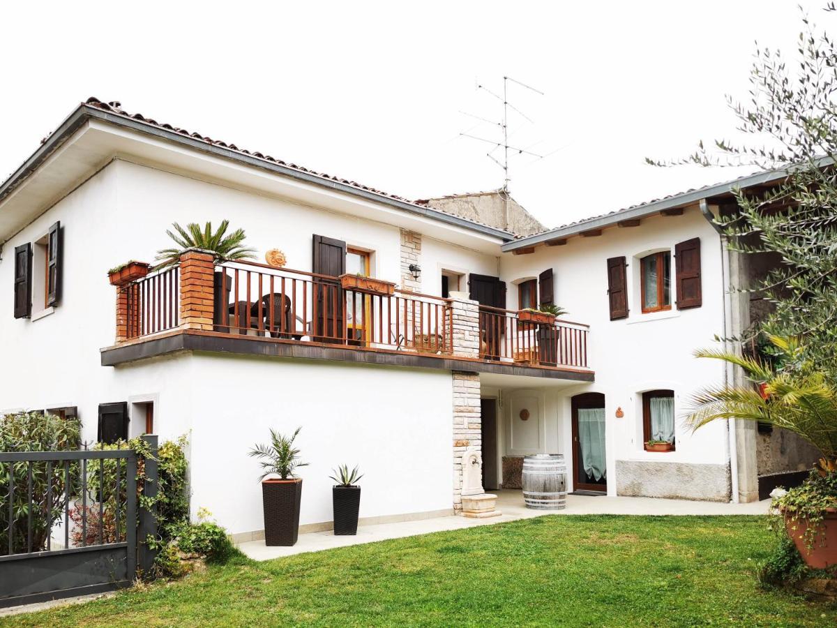 Casa Rustica Con Giardino Villa Caprino Veronese Eksteriør bilde