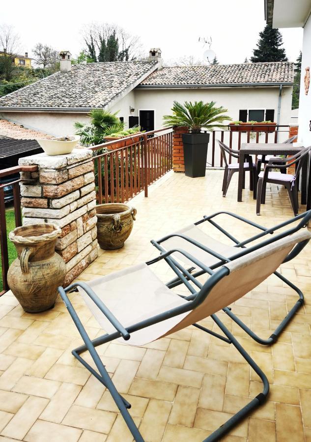 Casa Rustica Con Giardino Villa Caprino Veronese Eksteriør bilde