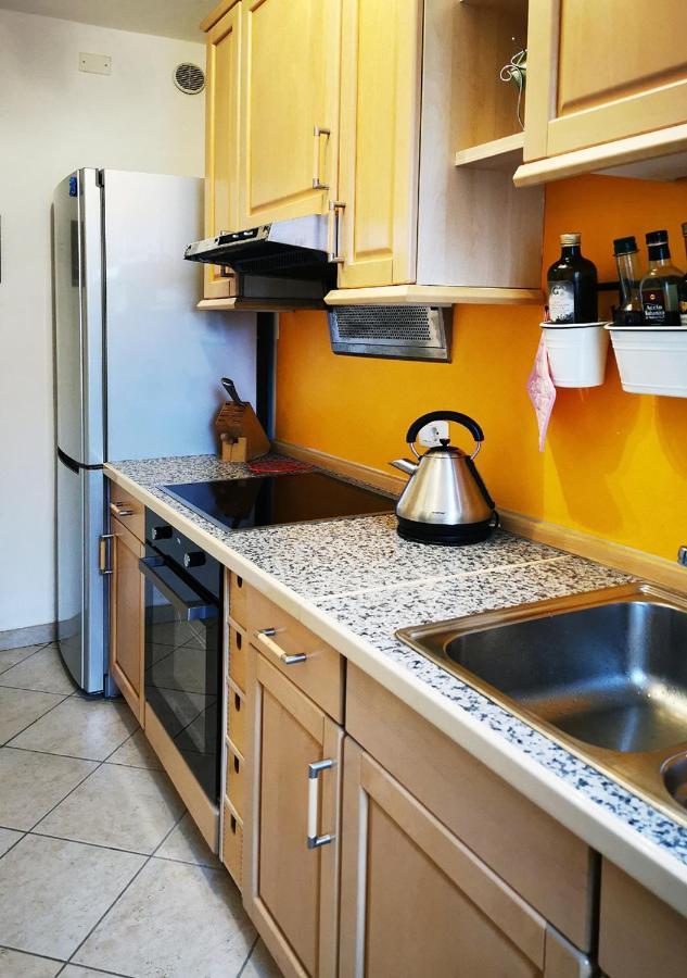 Casa Rustica Con Giardino Villa Caprino Veronese Eksteriør bilde